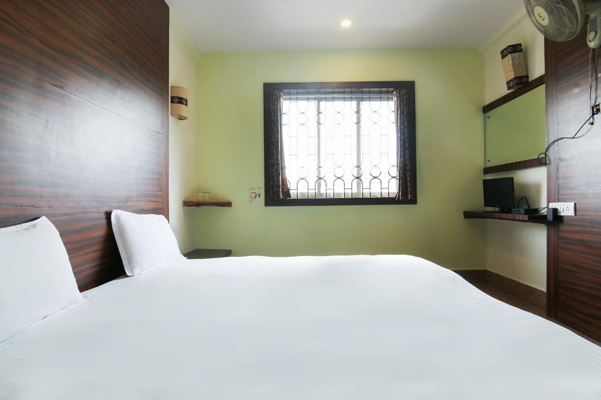 Hotel O Venkatesh Leela Hotel Ponda Bagian luar foto